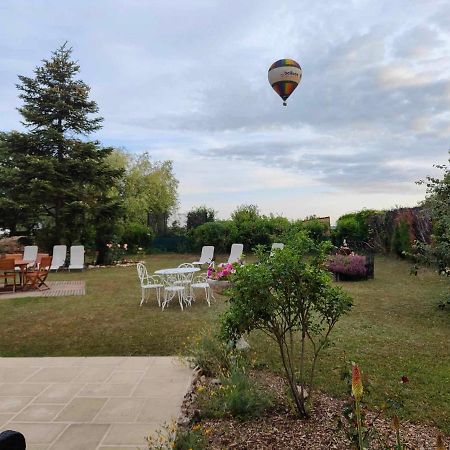 La Maison Genevier - Chambre La Family Montreuil-en-Touraine Dış mekan fotoğraf