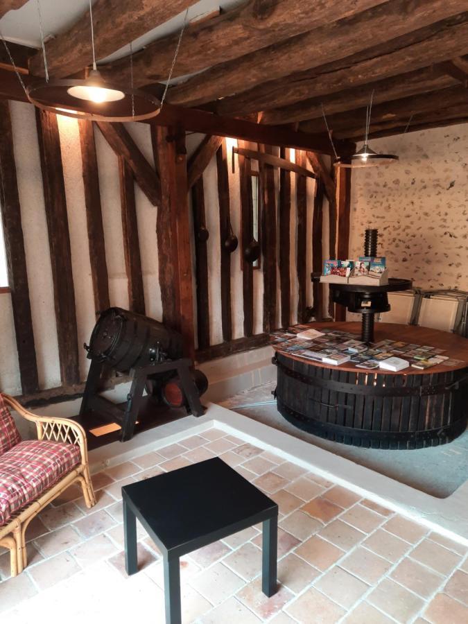 La Maison Genevier - Chambre La Family Montreuil-en-Touraine Dış mekan fotoğraf