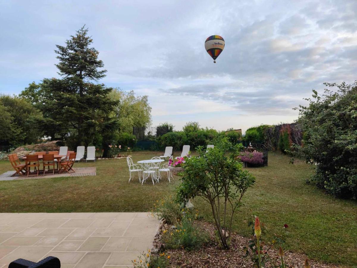 La Maison Genevier - Chambre La Family Montreuil-en-Touraine Dış mekan fotoğraf